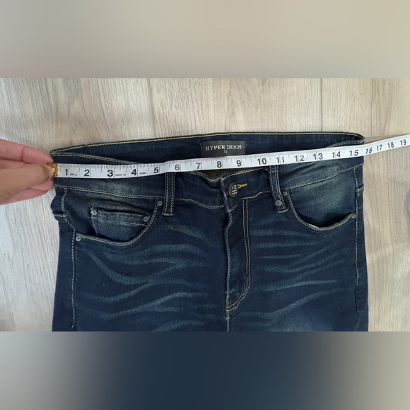 Hyper Denim. Men's Blue Jeans - Picture 8 of 9